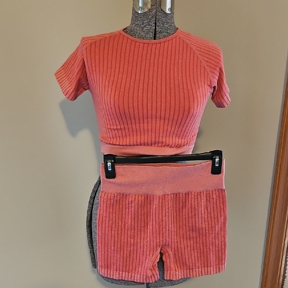 Pants - Striped crop tee and shorts set